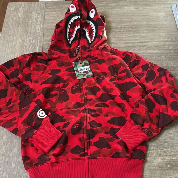 A BATHING APE MEN COLOR CAMO SHARK FULL ZIP HOODIE‎ (RED) SMALL NWT IN PKG - Picture 4 of 8
